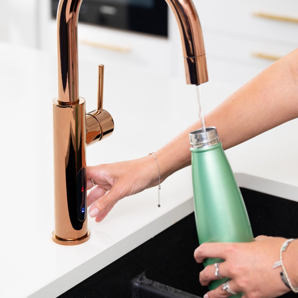 Digital 4 In 1 Instant Boiling And Filtered Water Tap | Aquatap Classic C Shape | Polished Rose Gold - Image 4